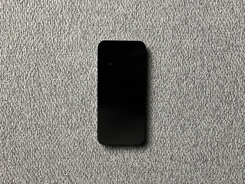 черный считыватель СКУД в офисном интерьере AXI2